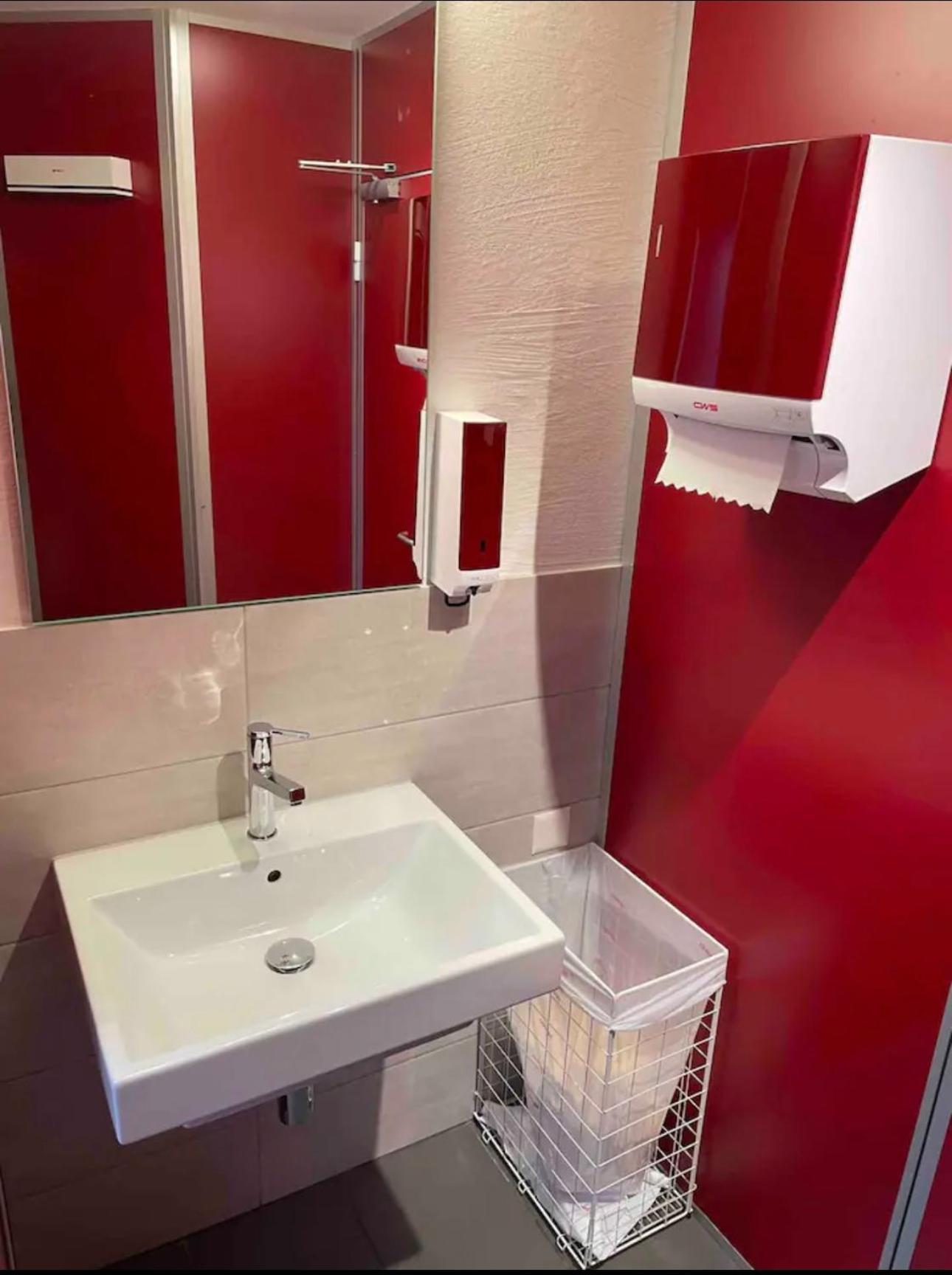 Apartament Raum Und Zeit Zurych Zewnętrze zdjęcie